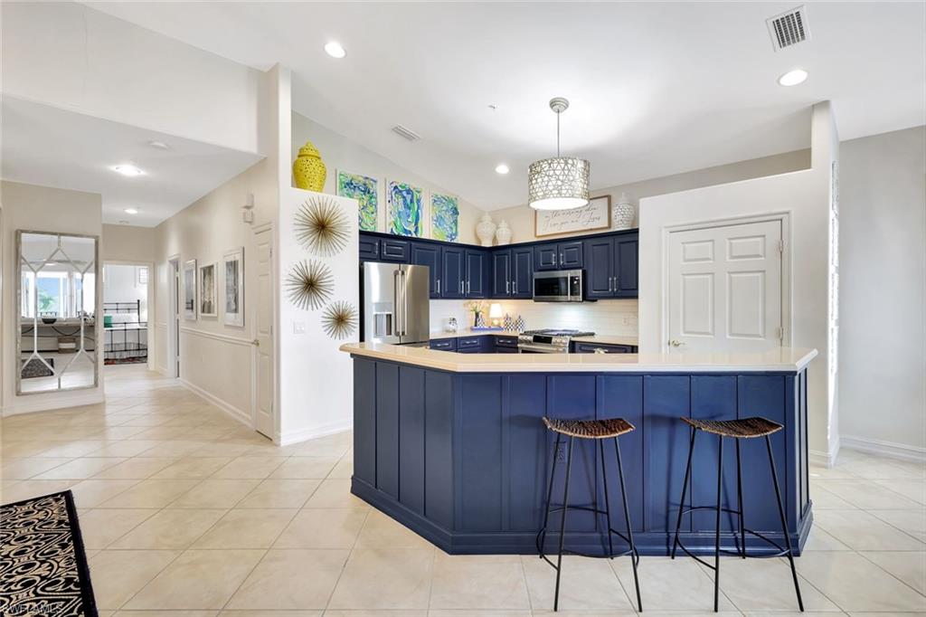 11089 Harbour Yacht CT # 3