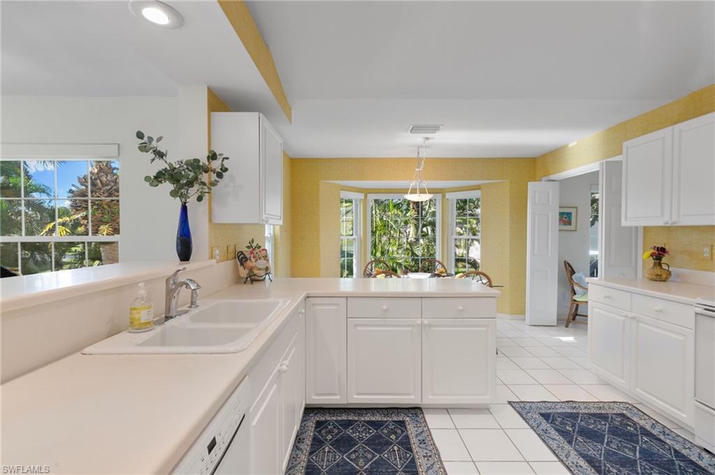 768 Wiggins Lake DR # 202