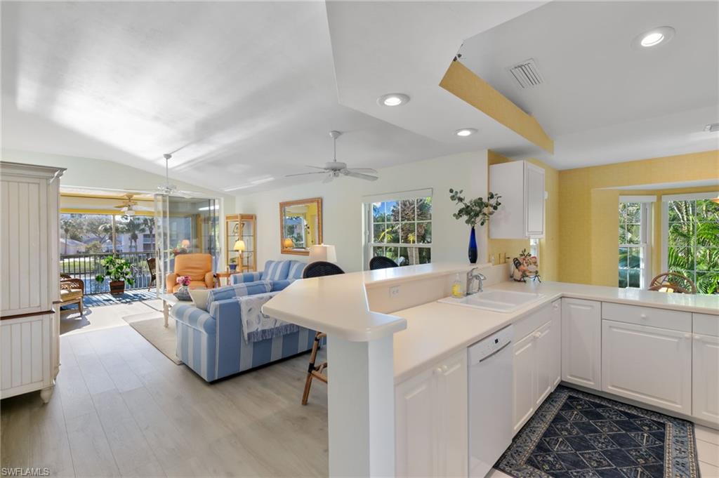 768 Wiggins Lake DR # 202