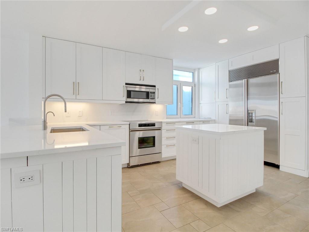9415 Gulf Shore DR # 102