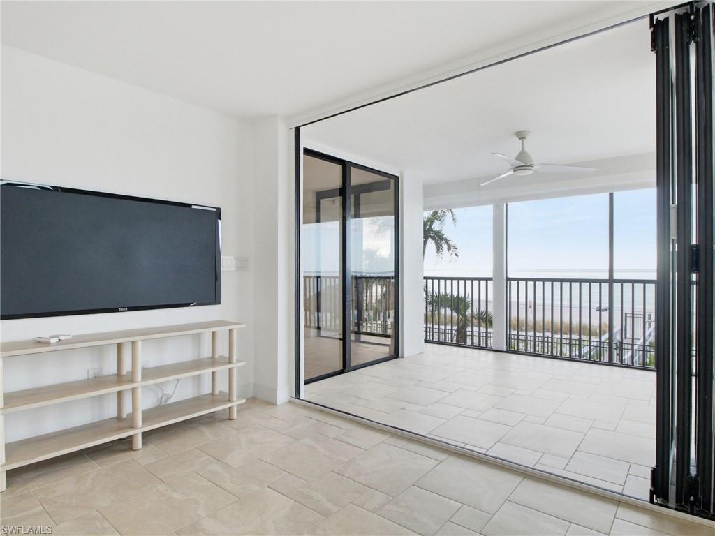 9415 Gulf Shore DR # 102