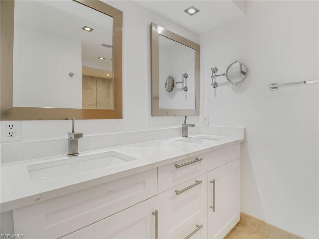 9415 Gulf Shore DR # 102