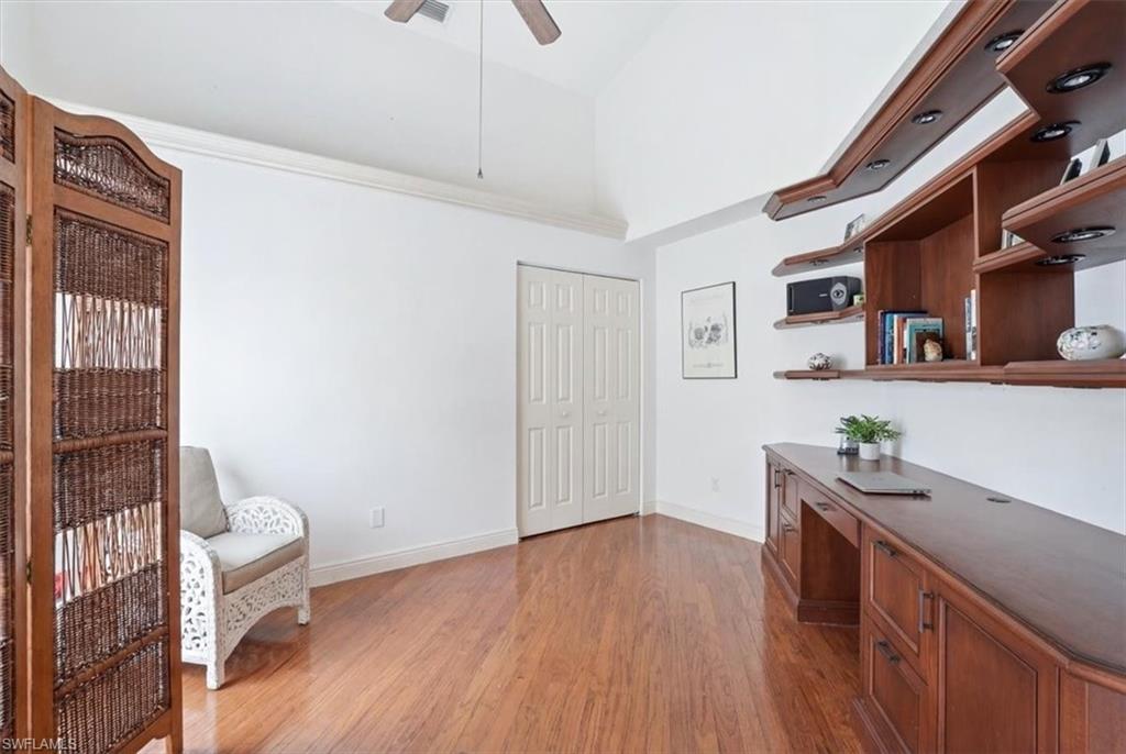 1827 W Crown Pointe BLVD