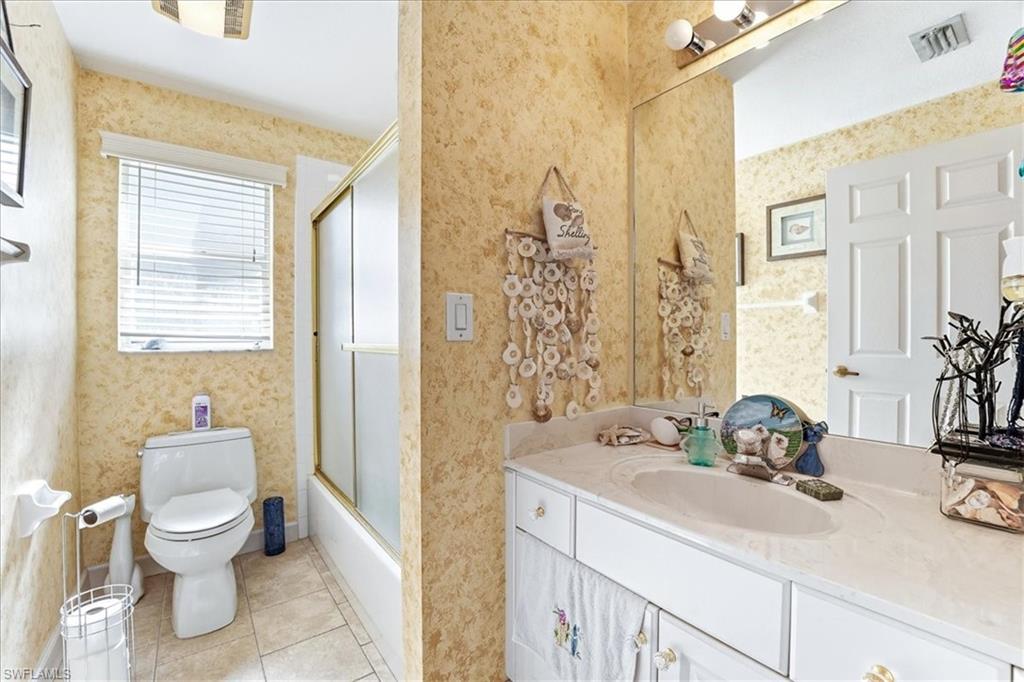 1827 W Crown Pointe BLVD