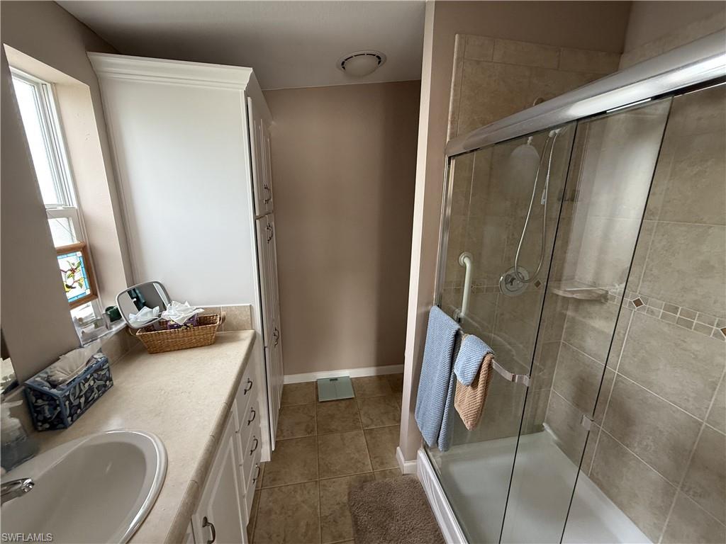 1631 Diamond Lake CIR