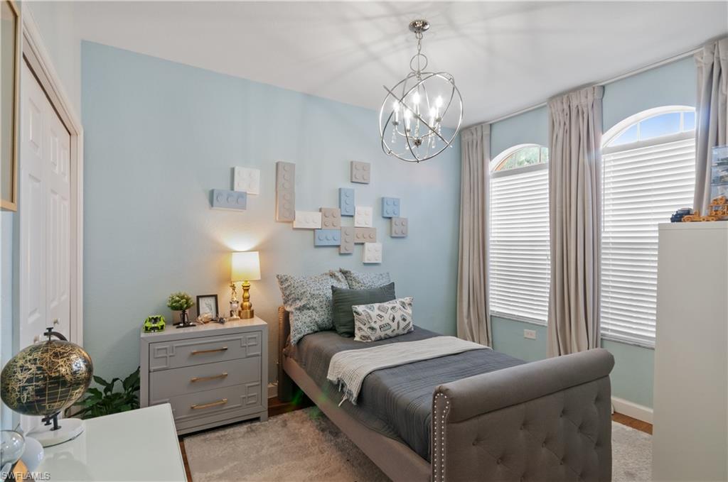 10020 Heather LN 901