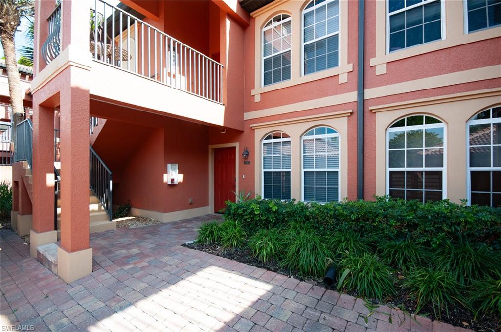 10020 Heather LN 901