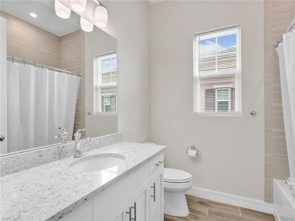 268 Indies DR E # 201