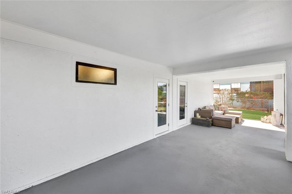 1285 Grand Canal DR