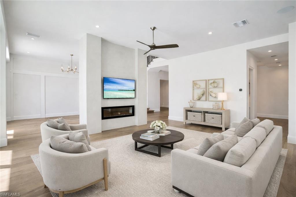 16716 Enclave CIR