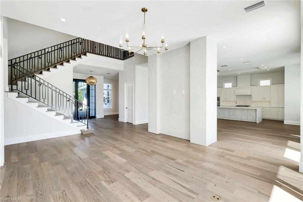 16716 Enclave CIR