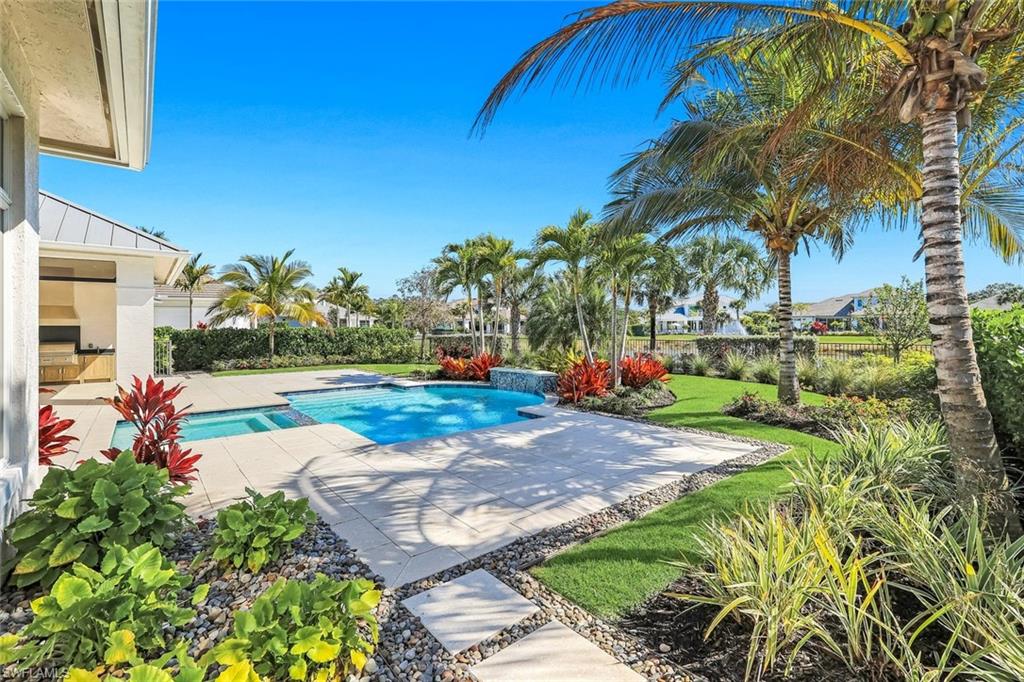 16716 Enclave CIR