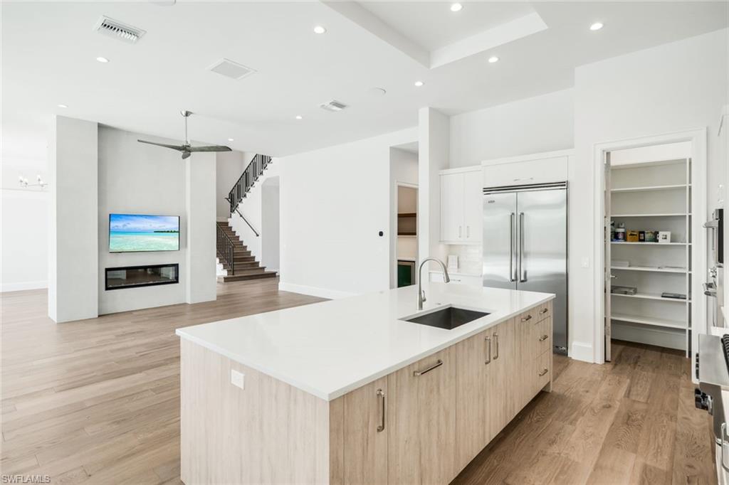 16716 Enclave CIR