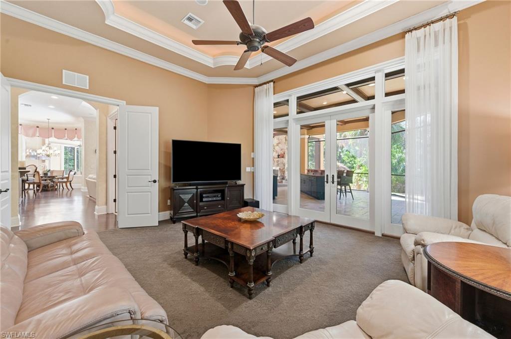 4415 Club Estates DR