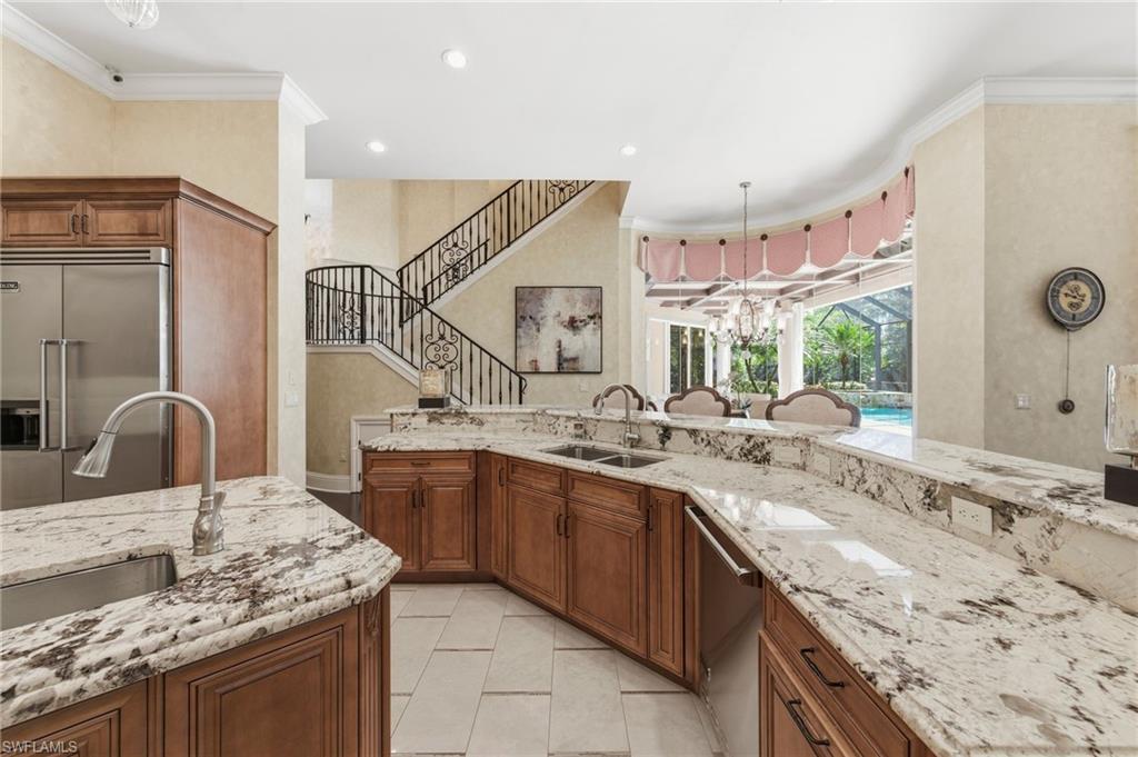 4415 Club Estates DR