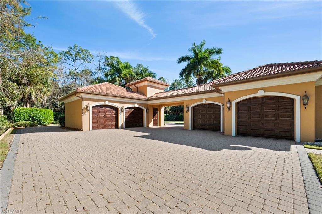4415 Club Estates DR