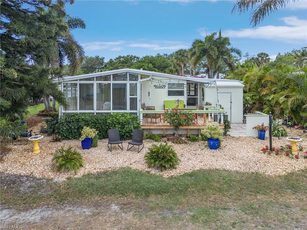 604 Charlemagne BLVD