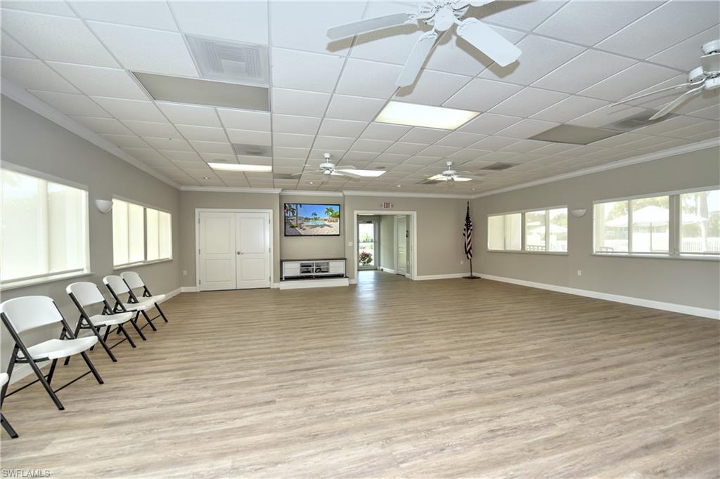 582 Broad AVE S # 582