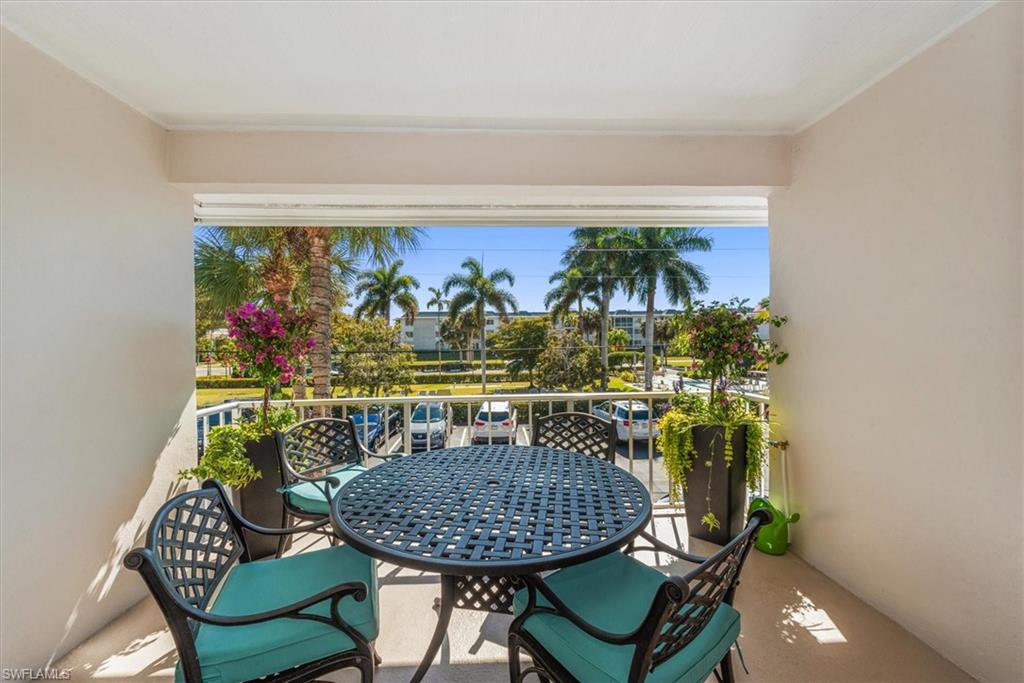 582 Broad AVE S # 582