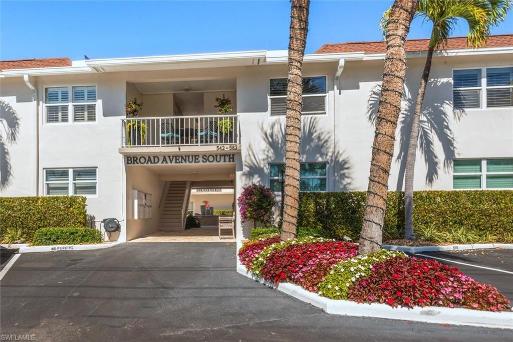 582 Broad AVE S # 582