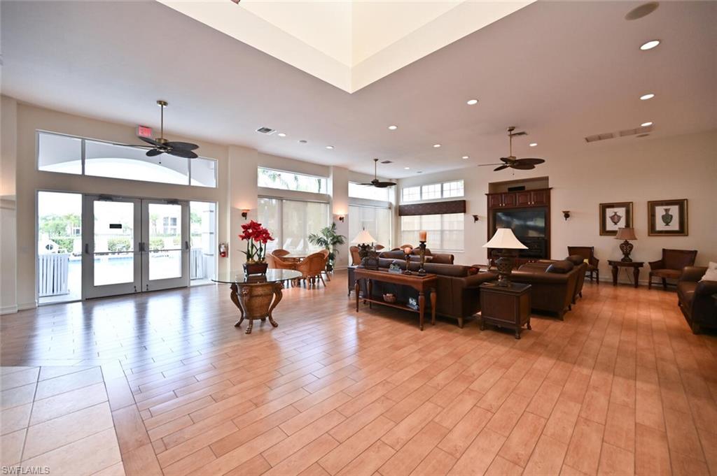 4722 Stratford CT # 1901