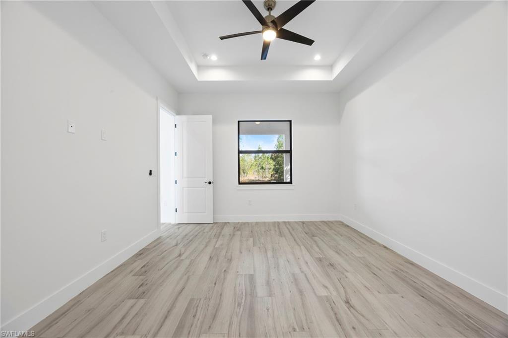 4622 Everglades BLVD N