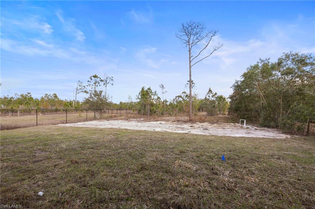 4622 Everglades BLVD N