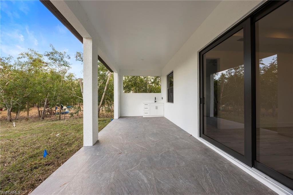 4622 Everglades BLVD N