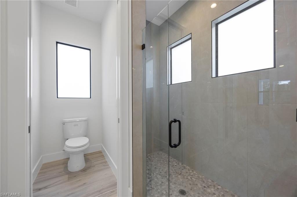 4622 Everglades BLVD N