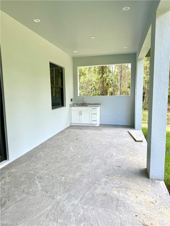 4622 Everglades BLVD N