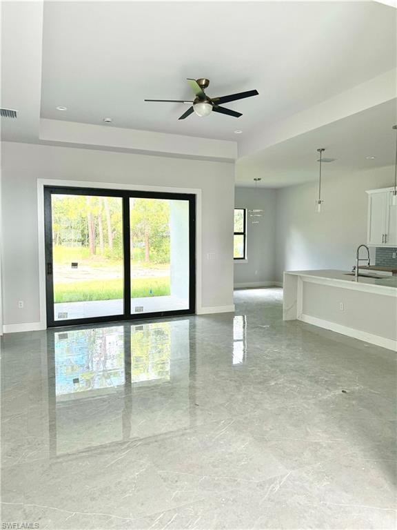 4622 Everglades BLVD N