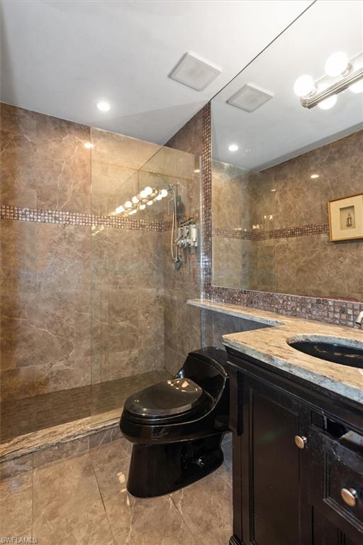 498 Broad AVE S # H498