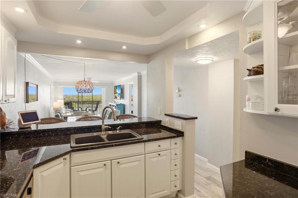 25901 Hickory BLVD # 302