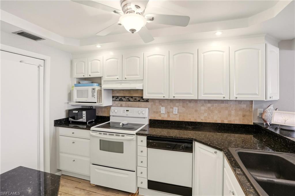 25901 Hickory BLVD # 302