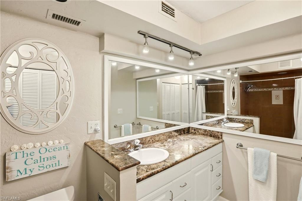 25901 Hickory BLVD # 302