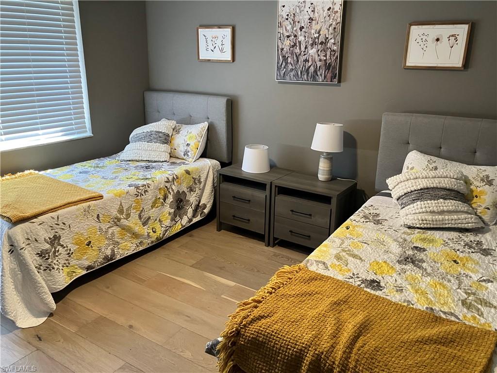 4180 Looking Glass LN # 4102