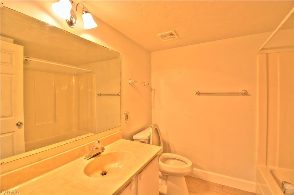 2330 Naples Trace CIR Unit: 9-903