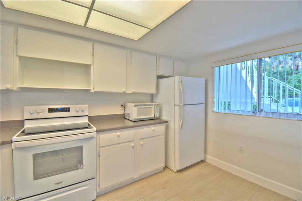 2330 Naples Trace CIR Unit: 9-903