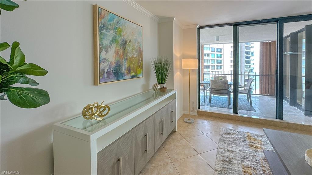 4251 Gulf Shore BLVD N # 18A