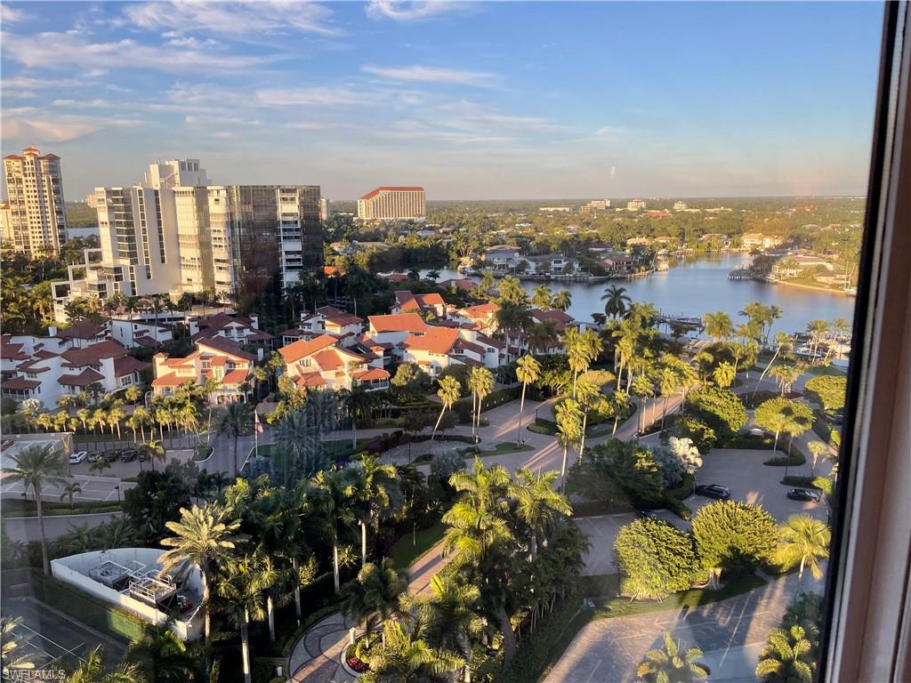 4251 Gulf Shore BLVD N # 18A