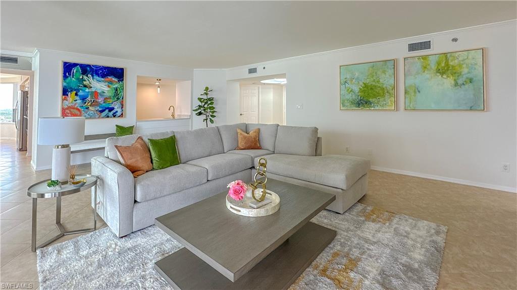 4251 Gulf Shore BLVD N # 18A