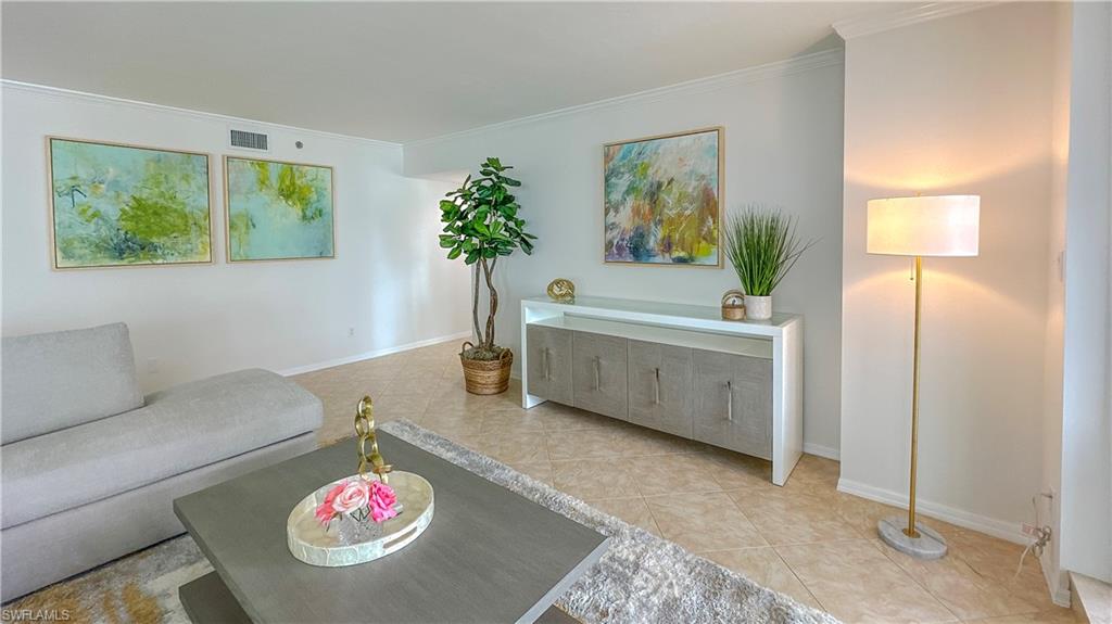 4251 Gulf Shore BLVD N # 18A