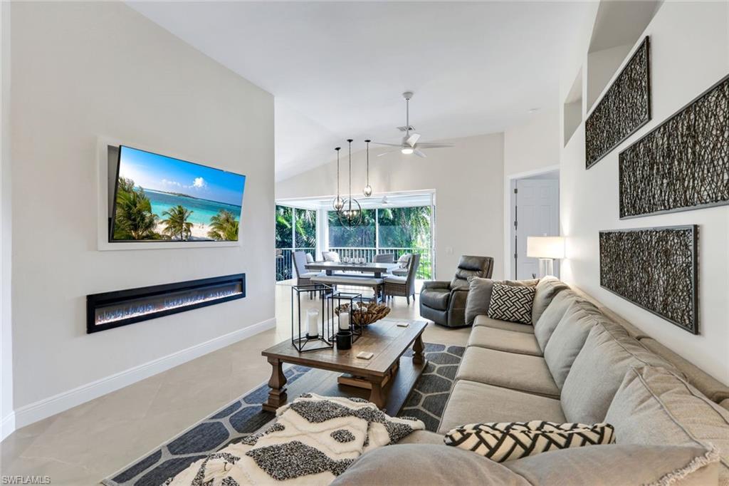 4520 Riverwatch DR # 201