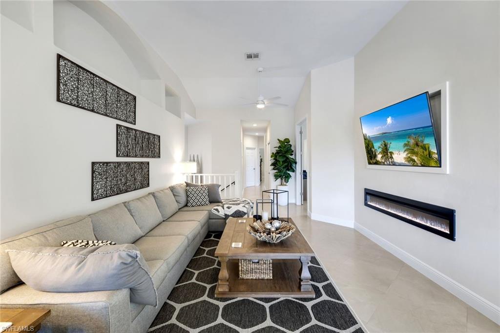 4520 Riverwatch DR # 201