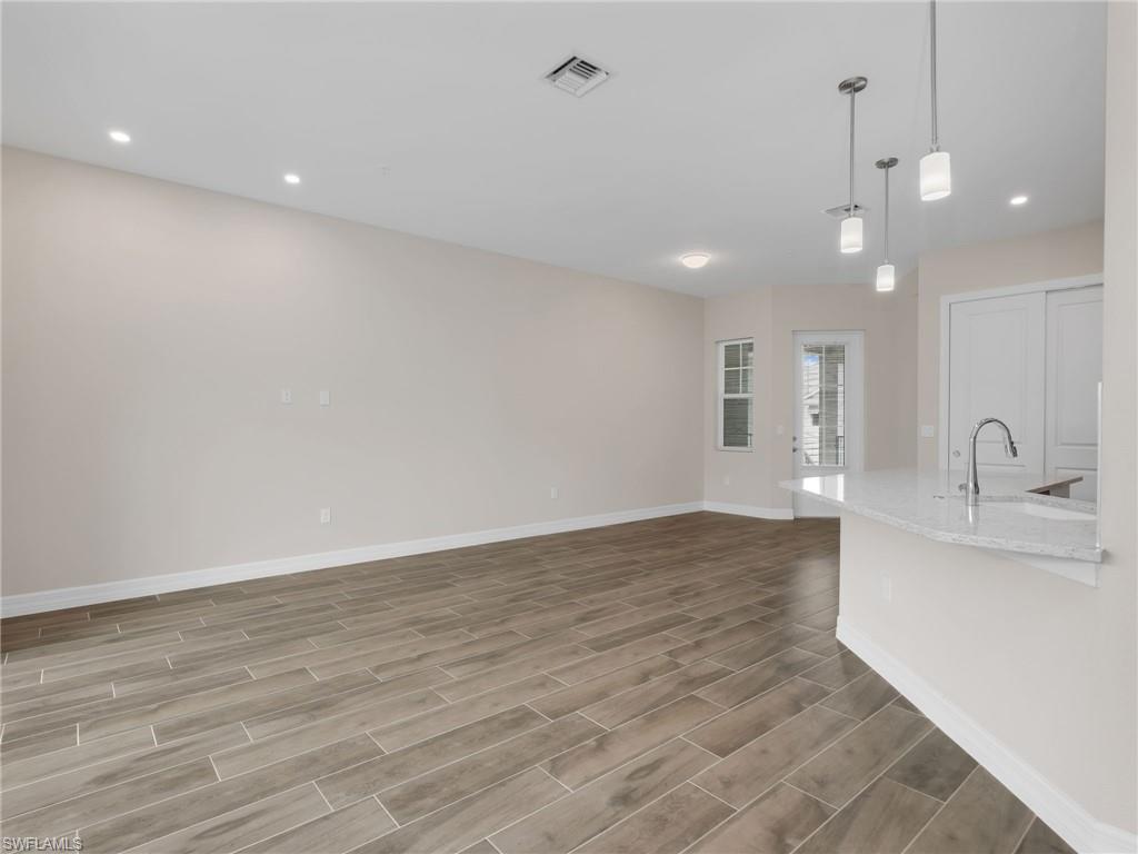 268 Indies DR E # 201