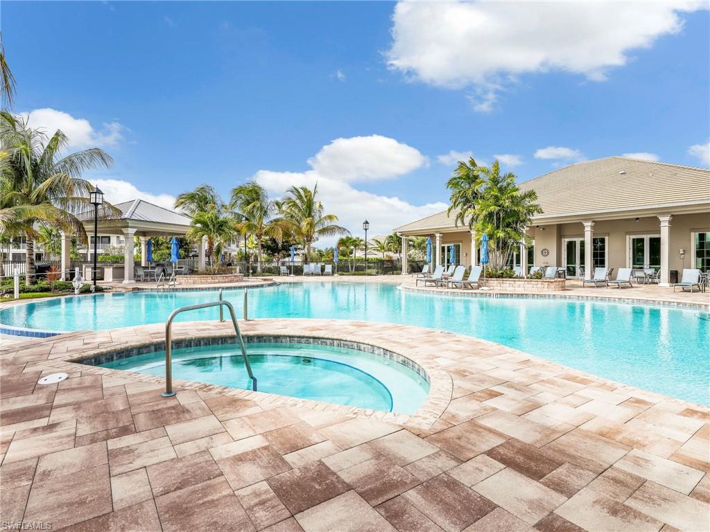 268 Indies DR E # 201