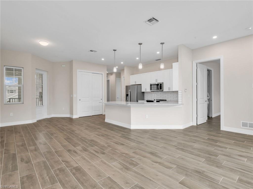 268 Indies DR E # 201