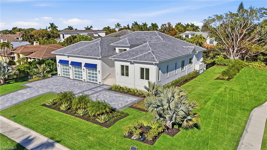 623 Park Shore DR