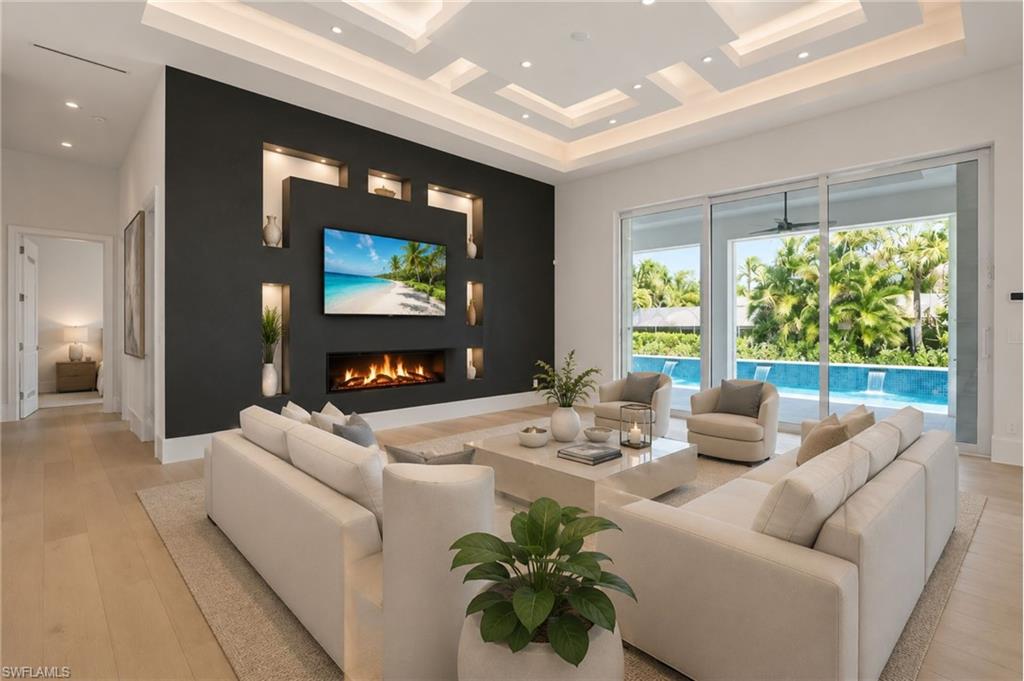 623 Park Shore DR