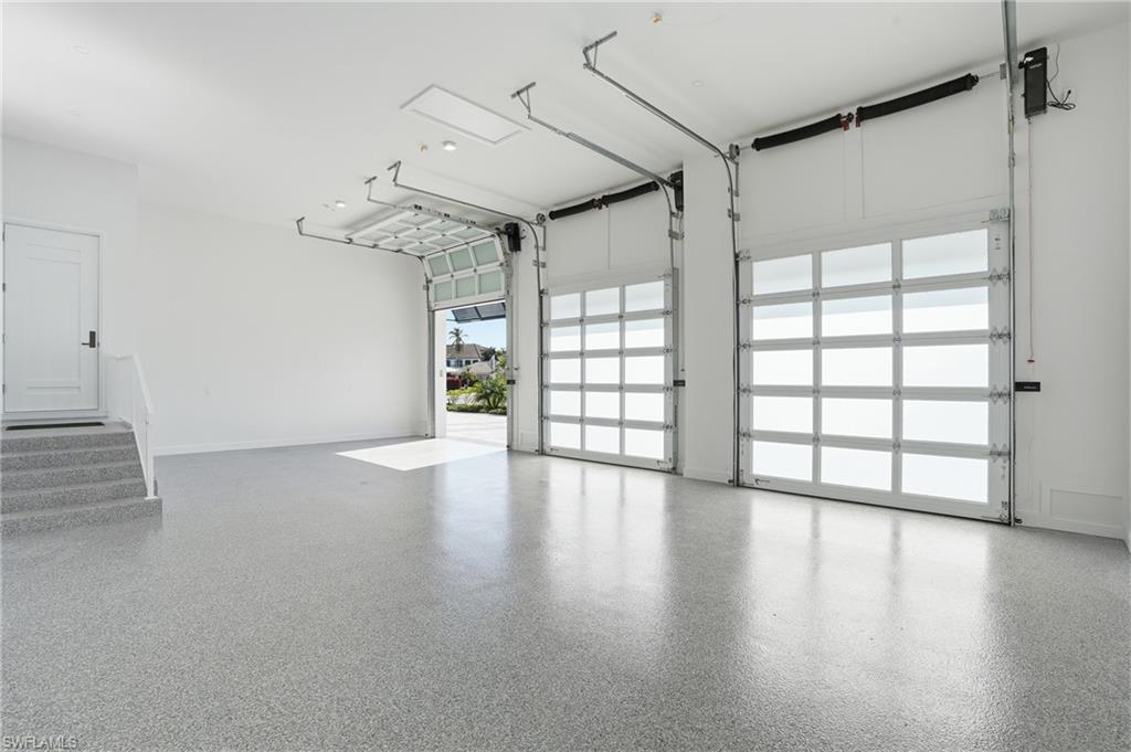 623 Park Shore DR